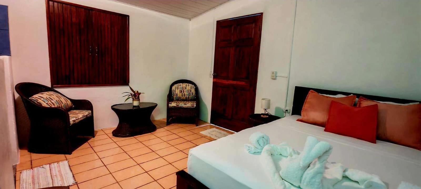 Lagunavista Villas Carate Exterior photo